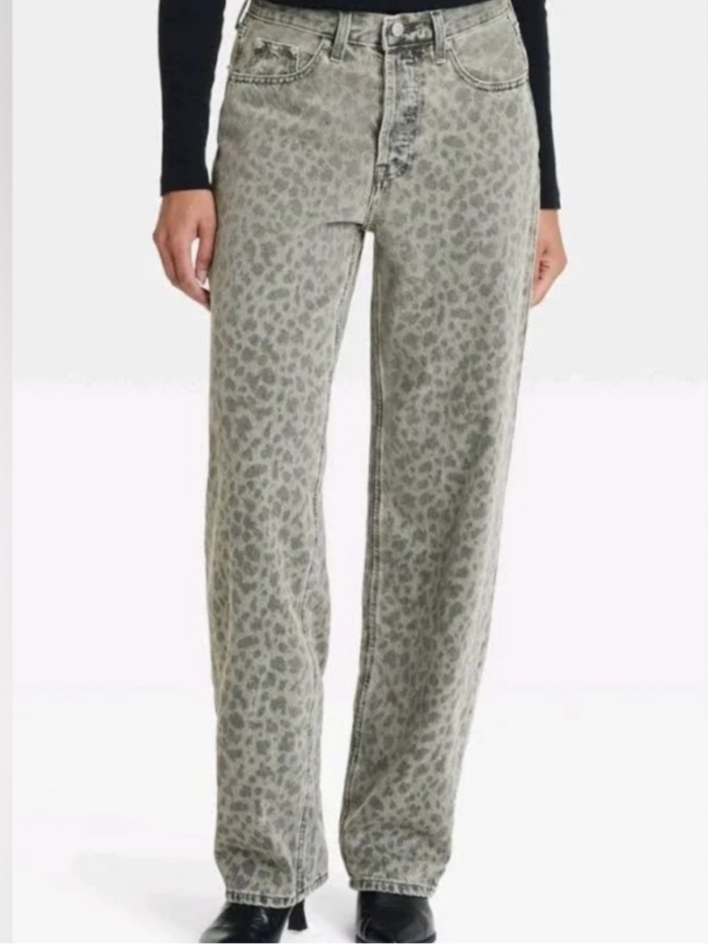 Universal Thread Leopard Straight Leg Jeans - Picture 3 of 5